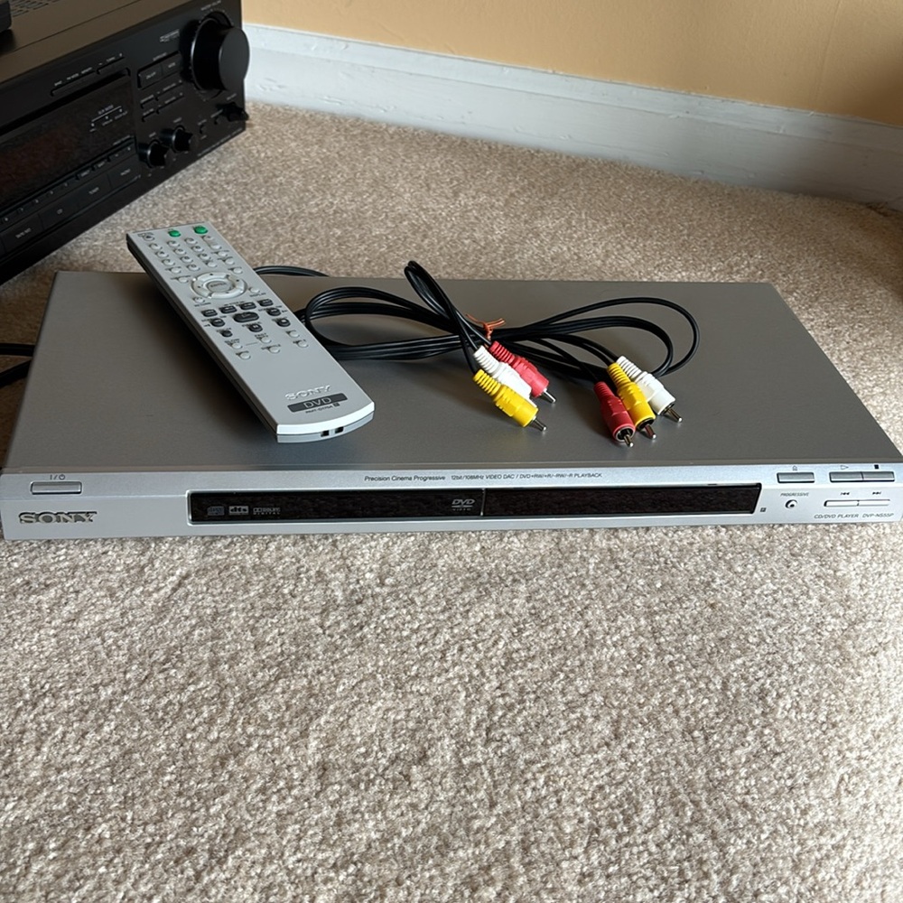 Sony CD/ DVD player